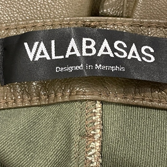 Valabasas Flare Stacked RARE Faux Leather Olive Green Cargo Pants Size 30 EUC - Picture 8 of 12